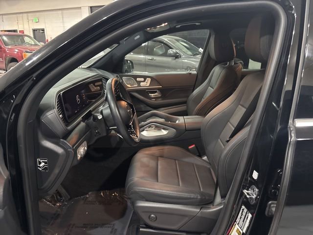 Used 2025 Mercedes-Benz GLS 450 4MATIC image 10