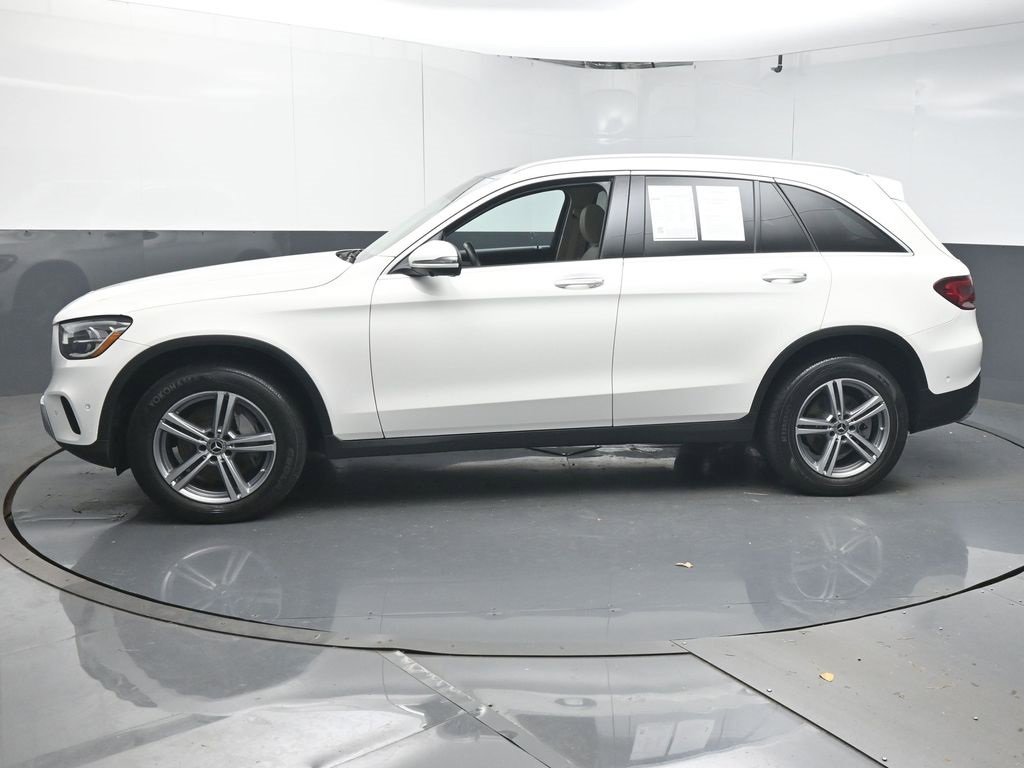 Used 2022 Mercedes-Benz GLC 300 w/ Premium Package Lite image 6