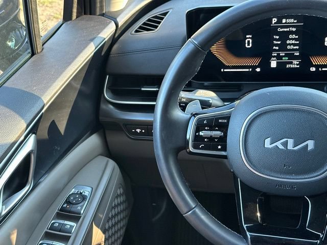 Used 2026 Kia Carnival LXS FWD image 30