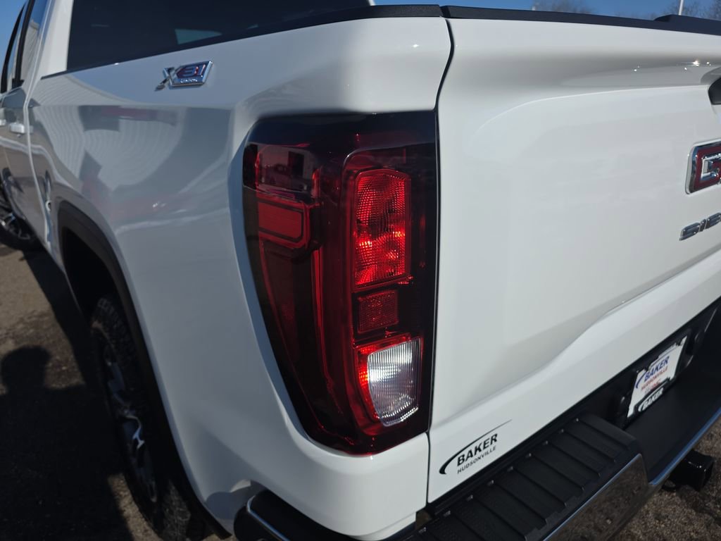 New 2026 GMC Sierra 1500 SLE image 35