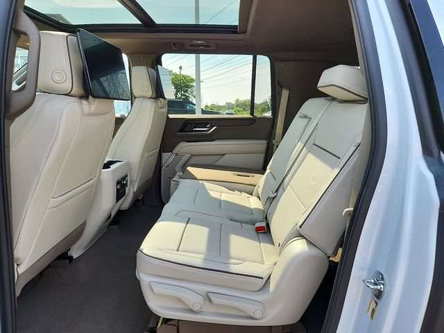 New 2026 GMC Yukon XL Denali w/ Advanced Technology Package AWD/4WD image 6