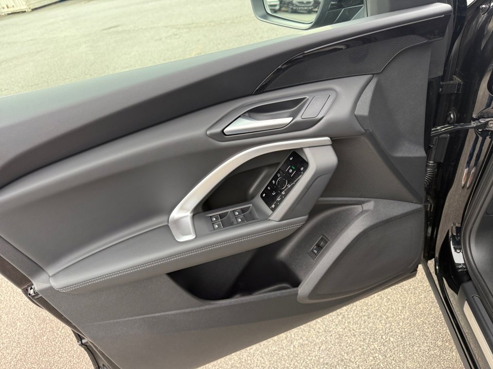 New 2025 Audi Q5 Premium image 32