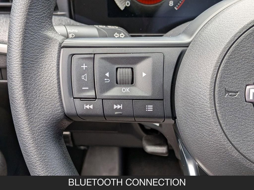 New 2026 Nissan Kicks SV FWD image 17