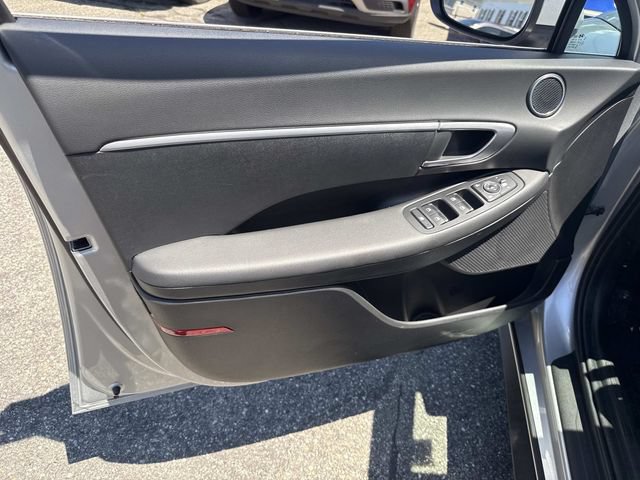 Certified 2025 Hyundai Sonata SE FWD image 16