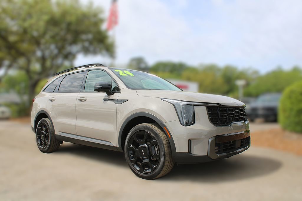 Certified 2024 Kia Sorento SX image 3