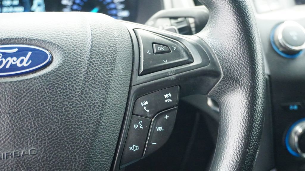 Used 2018 Ford Edge SE image 37