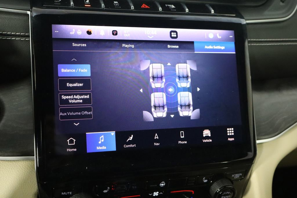 Used 2023 Jeep Grand Cherokee Limited w/ Trailer Tow Prep Group (B) image 33