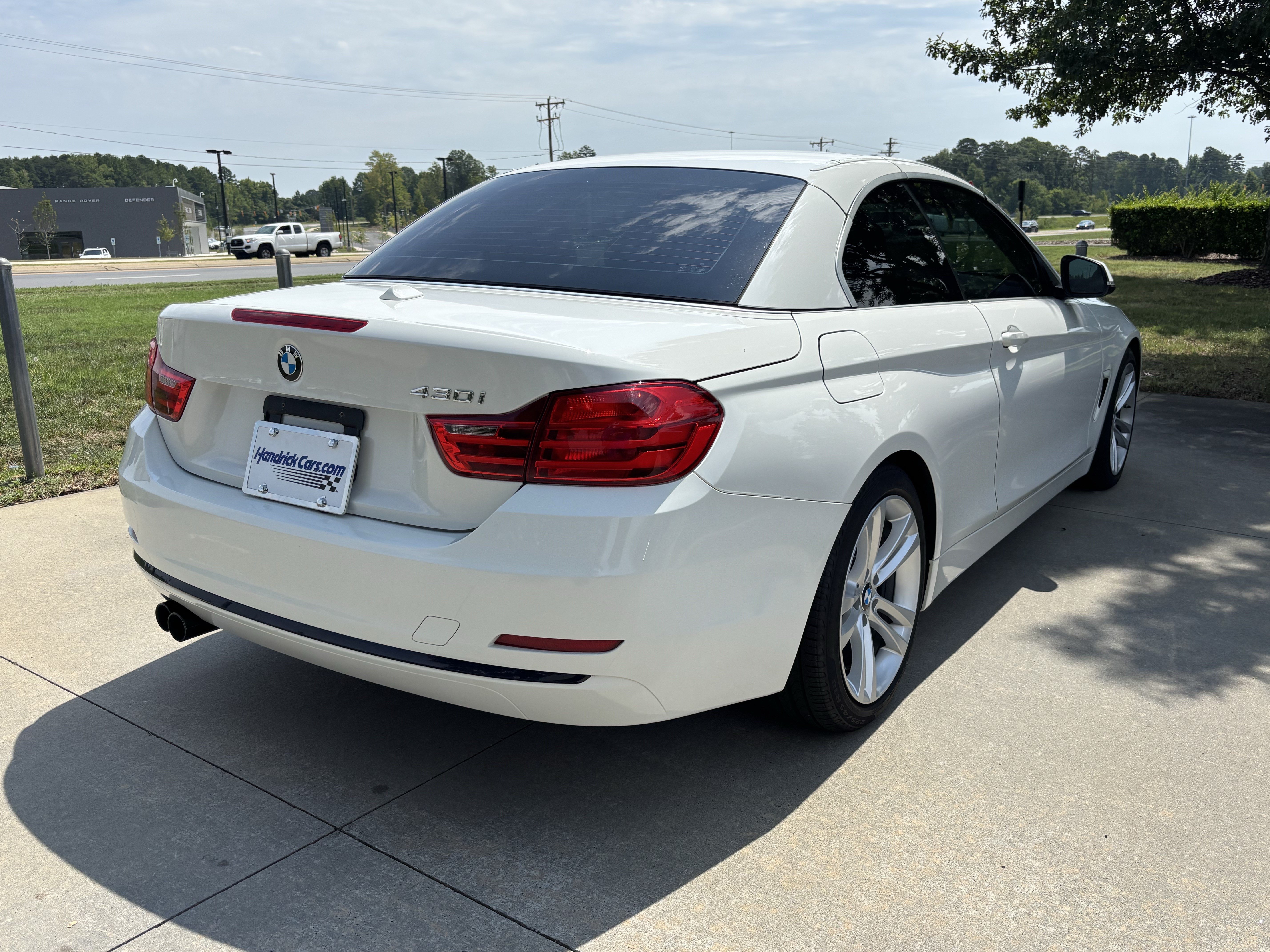 Used 2017 BMW 430i Convertible RWD image 11