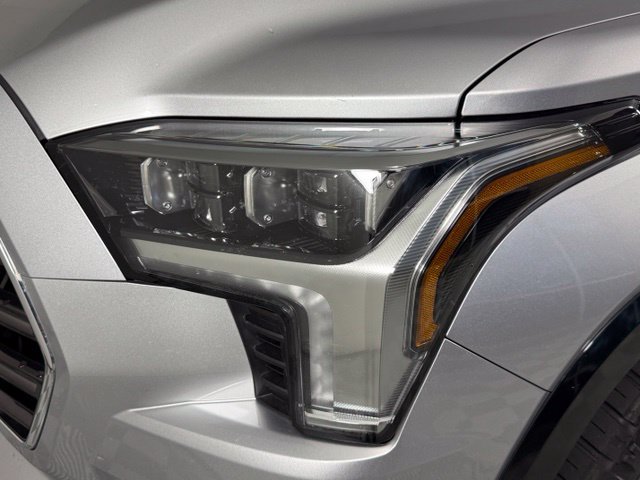 Used 2024 Toyota Sequoia Platinum AWD/4WD image 12