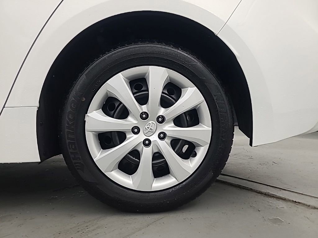 Used 2025 Toyota Corolla LE FWD image 11