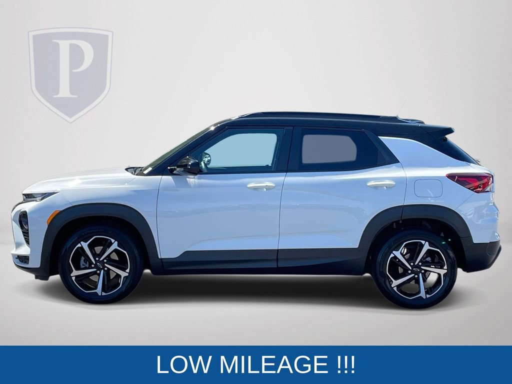 Used 2023 Chevrolet TrailBlazer RS w/ Sun and Liftgate Package FWD image 5