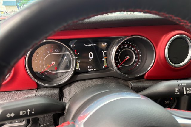 Used 2021 Jeep Gladiator Rubicon AWD/4WD image 14