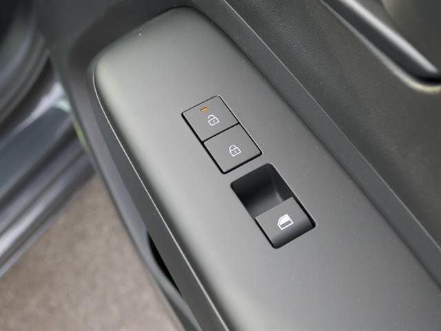 New 2025 Hyundai Kona SEL FWD image 25