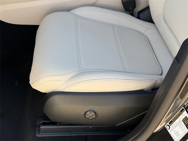 Used 2025 Mercedes-Benz GLC 300 GLC 300 image 15