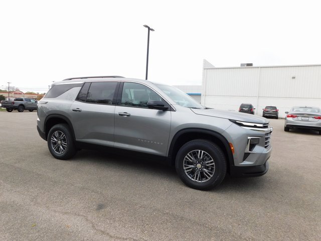 New 2026 Chevrolet Traverse LT w/ Enhanced Driving Package image 1