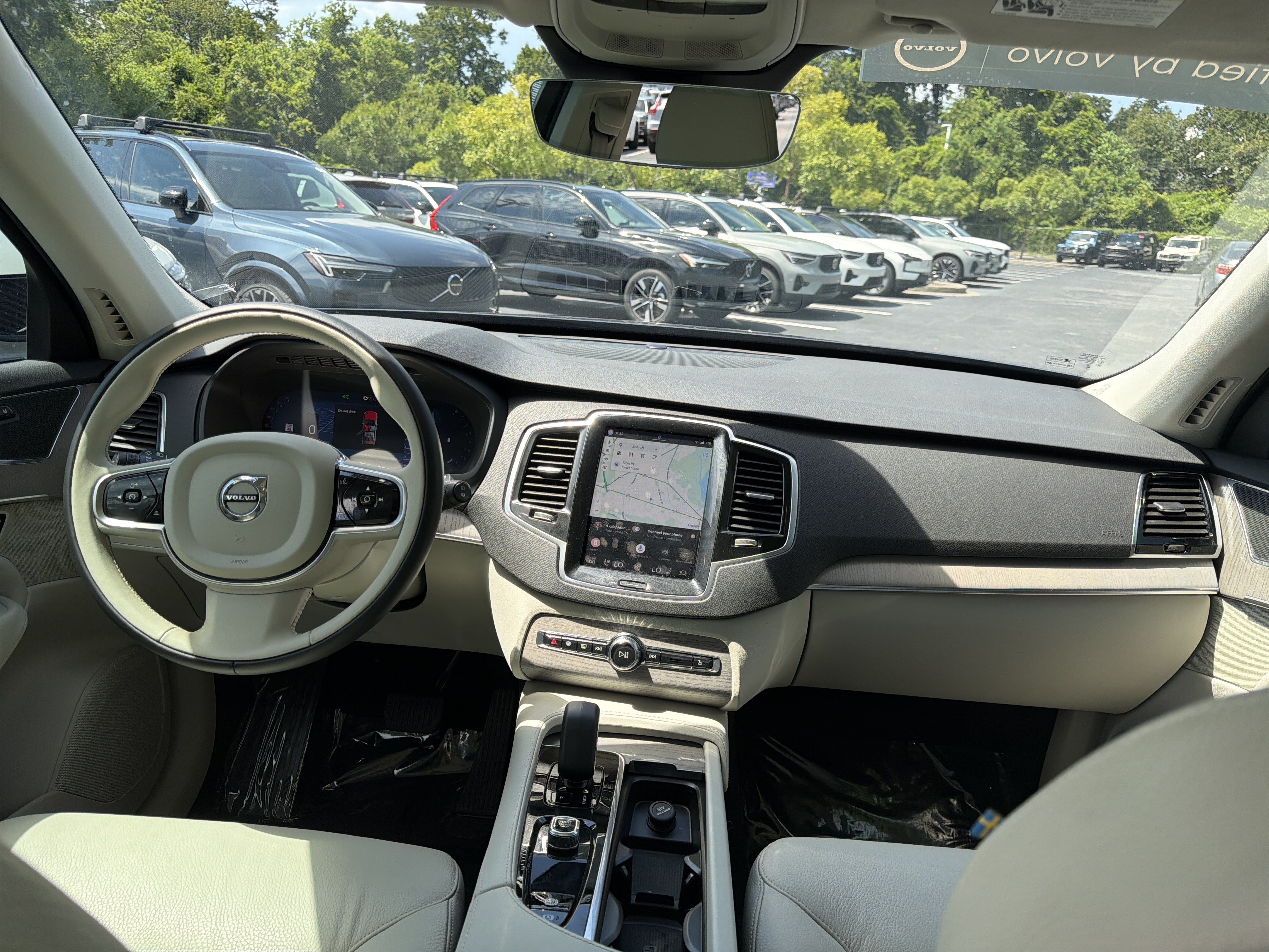 Certified 2024 Volvo XC90 B6 Plus w/ Protection Package AWD/4WD image 30