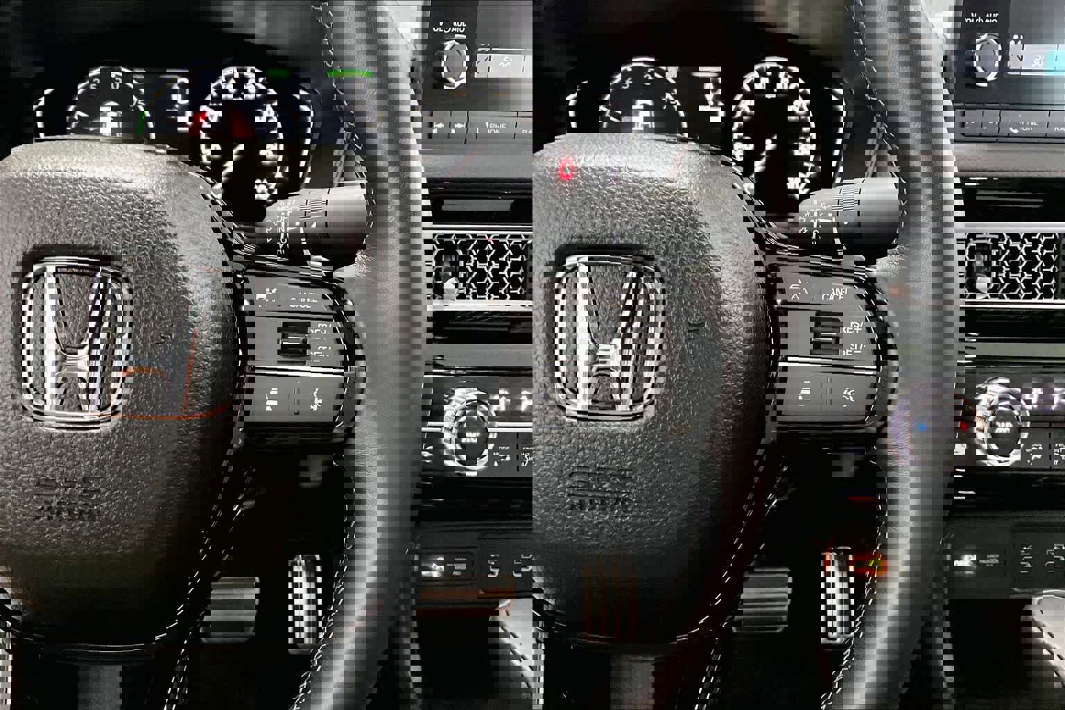 Used 2025 Honda Civic Sport image 23