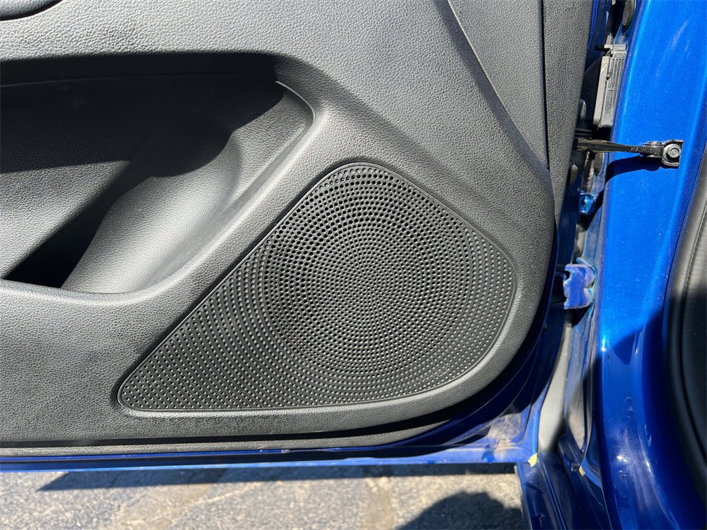 Used 2021 Genesis G70 2.0T image 13