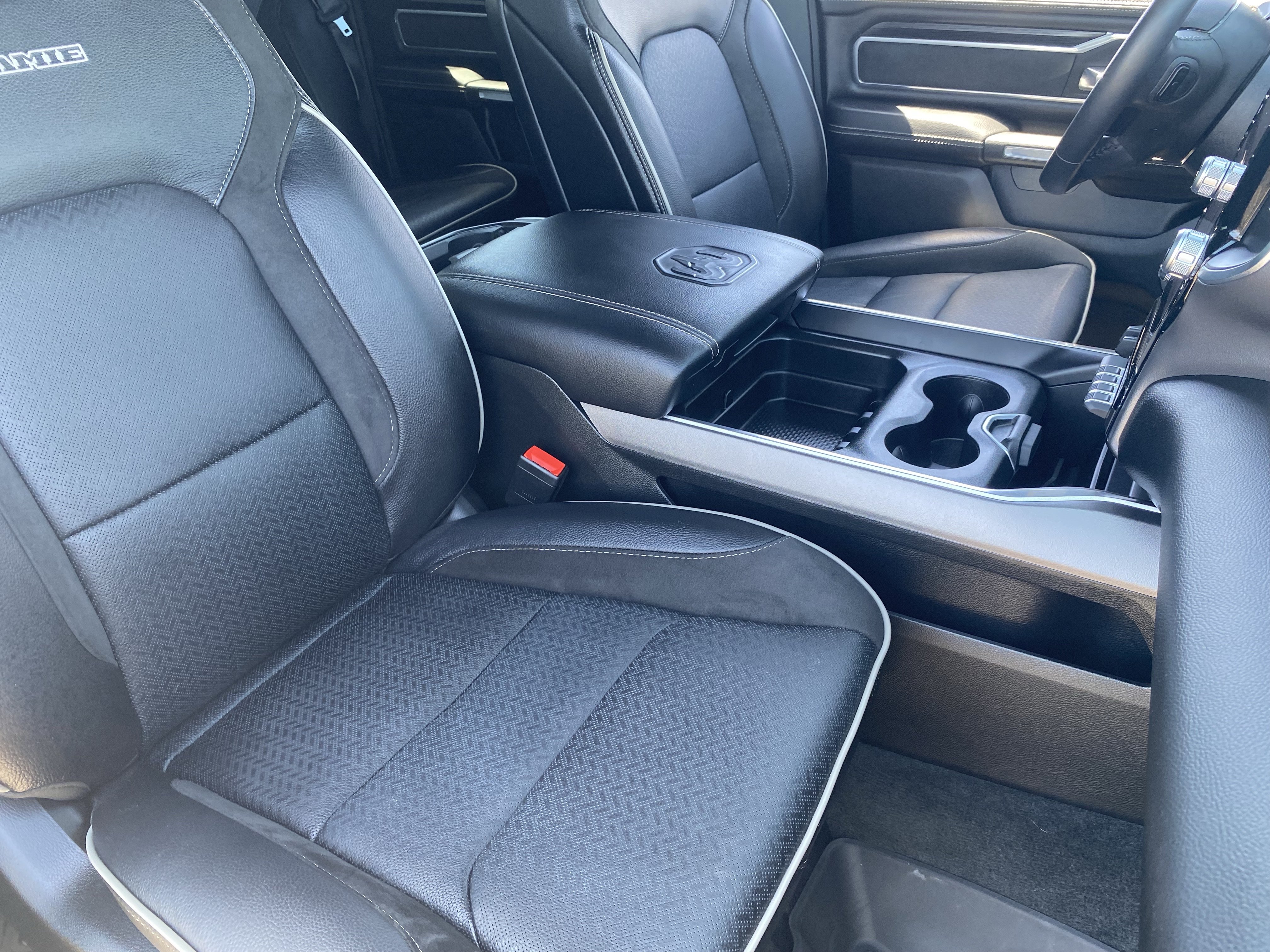 Used 2023 RAM 1500 Laramie AWD/4WD image 9