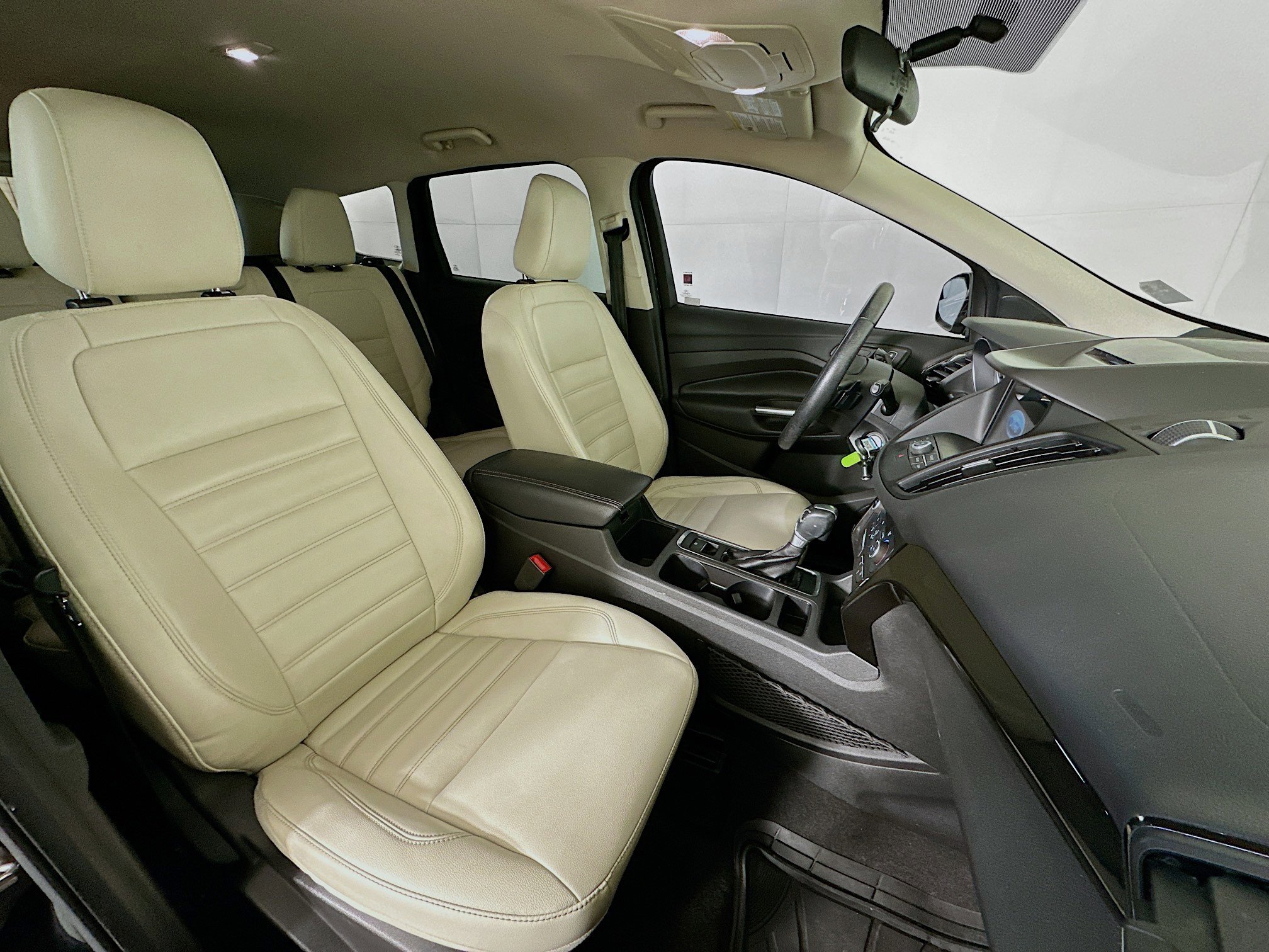 Used 2018 Ford Escape SEL w/ SEL Sport Appearance Package image 31