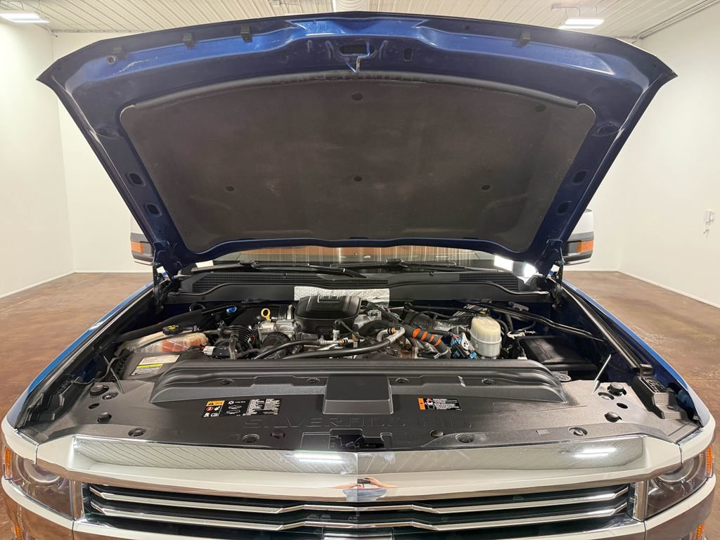 Used 2015 Chevrolet Silverado 2500 High Country w/ Duramax Plus Package image 19