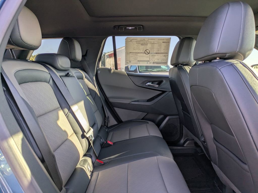 New 2026 Chevrolet Equinox LT image 32