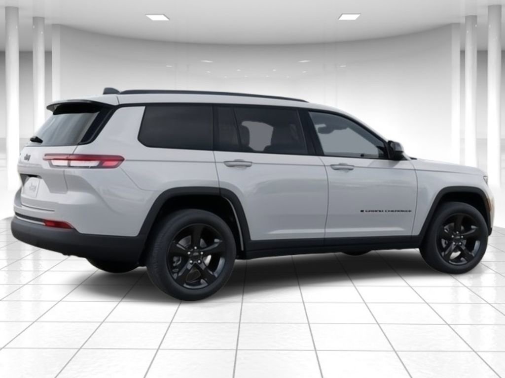 New 2025 Jeep Grand Cherokee L Altitude AWD/4WD image 5