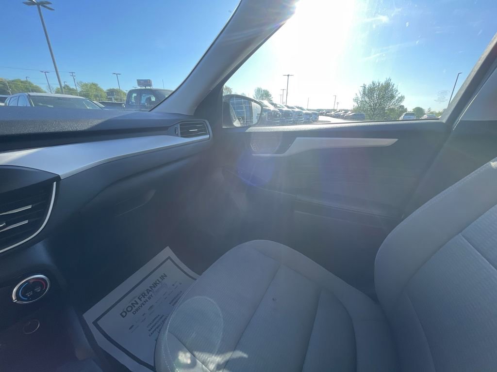 Used 2022 Ford Escape S FWD image 11
