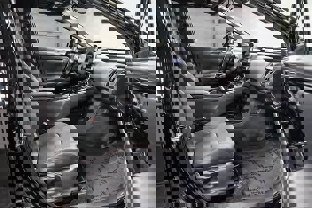 Certified 2025 Toyota bZ4X AWD image 18