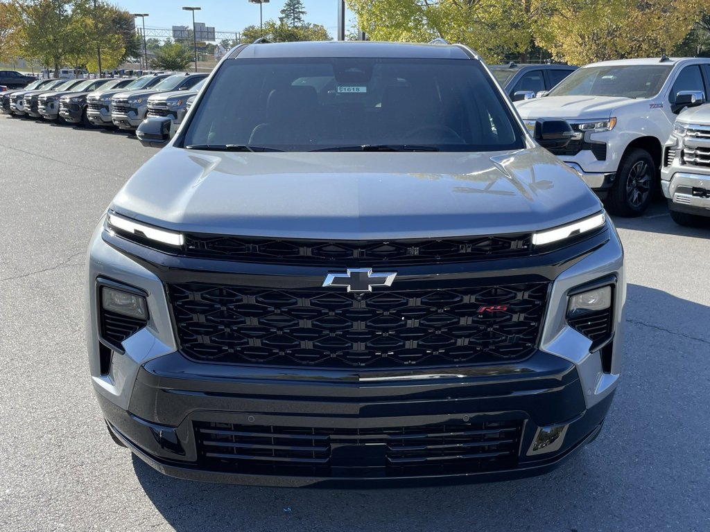 New 2026 Chevrolet Traverse RS image 2