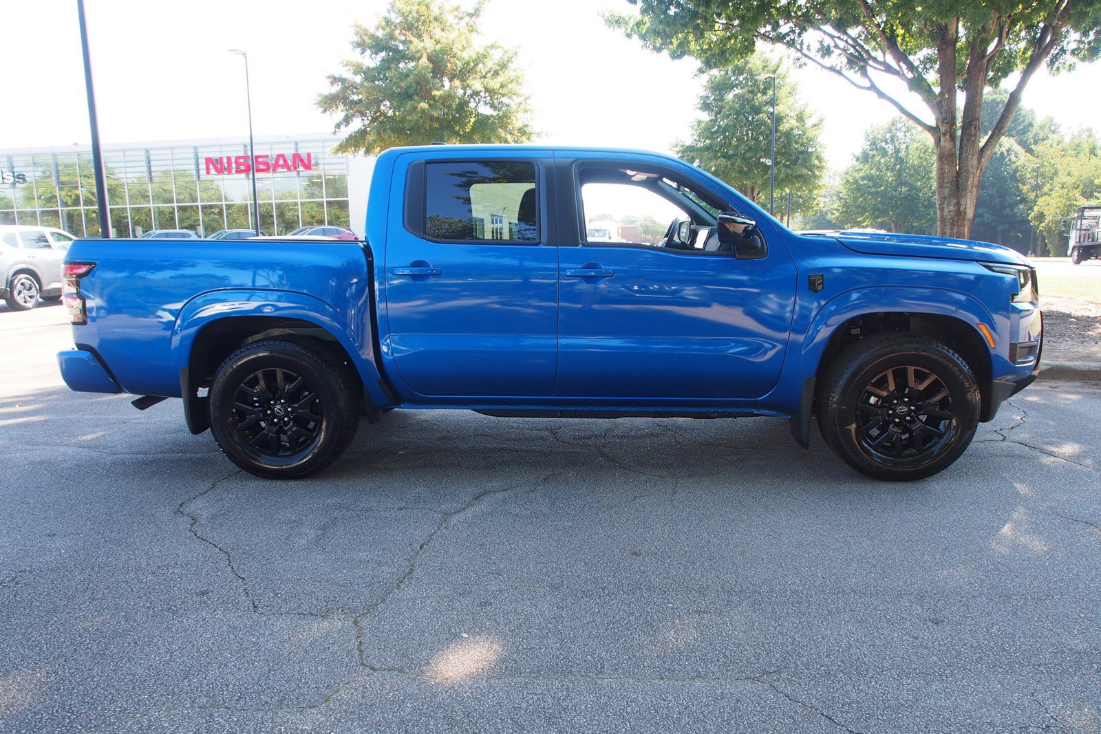 Used 2026 Nissan Frontier SV image 8