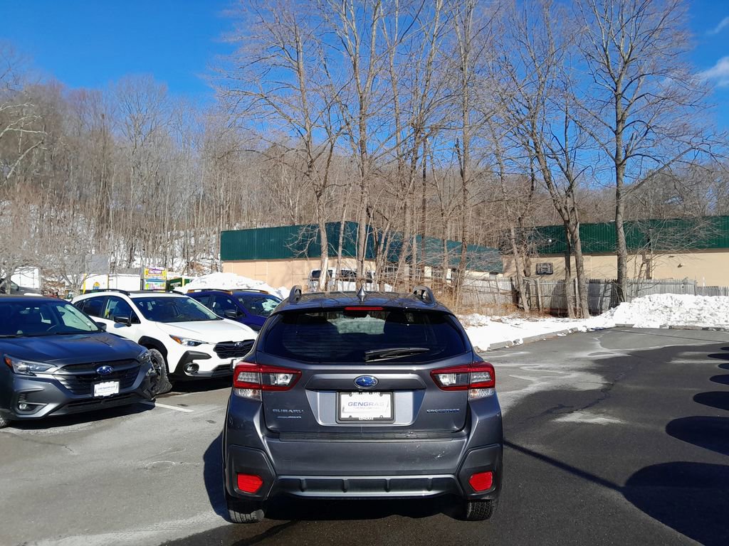 Used 2022 Subaru Crosstrek 2.0i Premium w/ Moonroof Package image 6