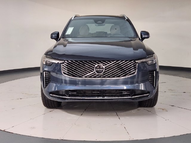 Certified 2026 Volvo XC90 B6 Plus w/ Protection Package Premier AWD/4WD image 9