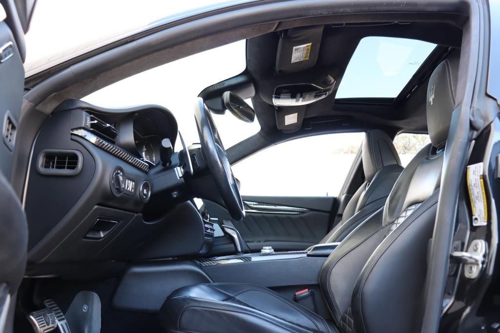 Used 2022 Maserati Quattroporte Modena image 40