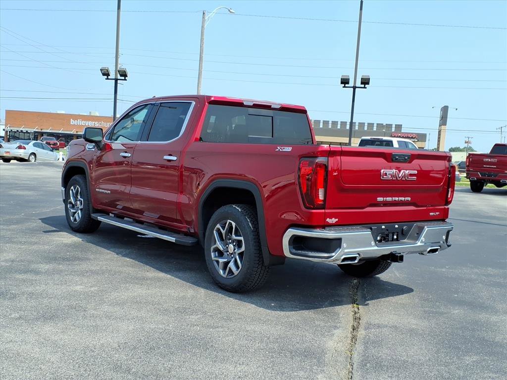New 2026 GMC Sierra 1500 SLT image 2
