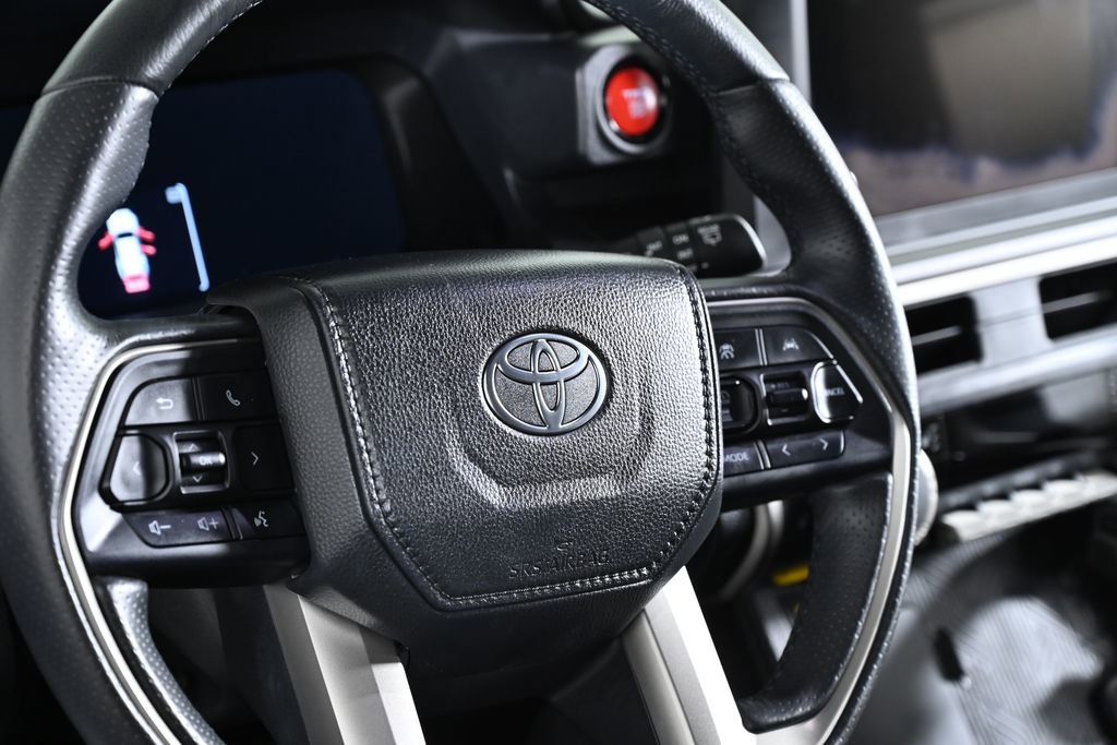Used 2025 Toyota 4Runner TRD Off-Road AWD/4WD image 18