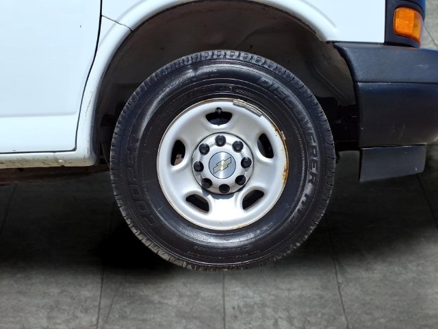 Used 2021 Chevrolet Express 2500 w/ Driver Convenience Package RWD image 9