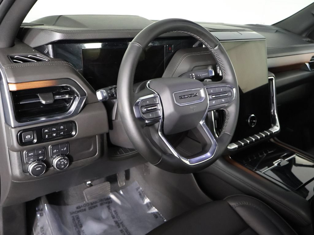 Used 2025 GMC Yukon Denali AWD/4WD image 33