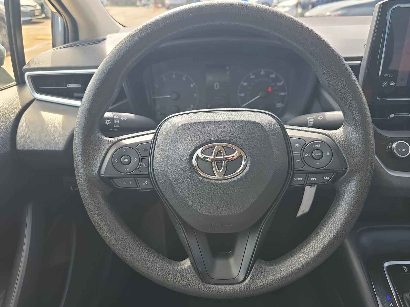 Used 2023 Toyota Corolla LE image 12