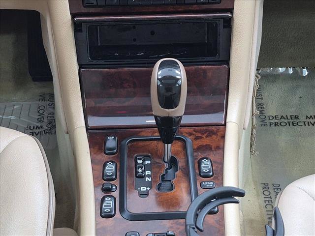 Used 2001 Mercedes-Benz E 320 Sedan image 12
