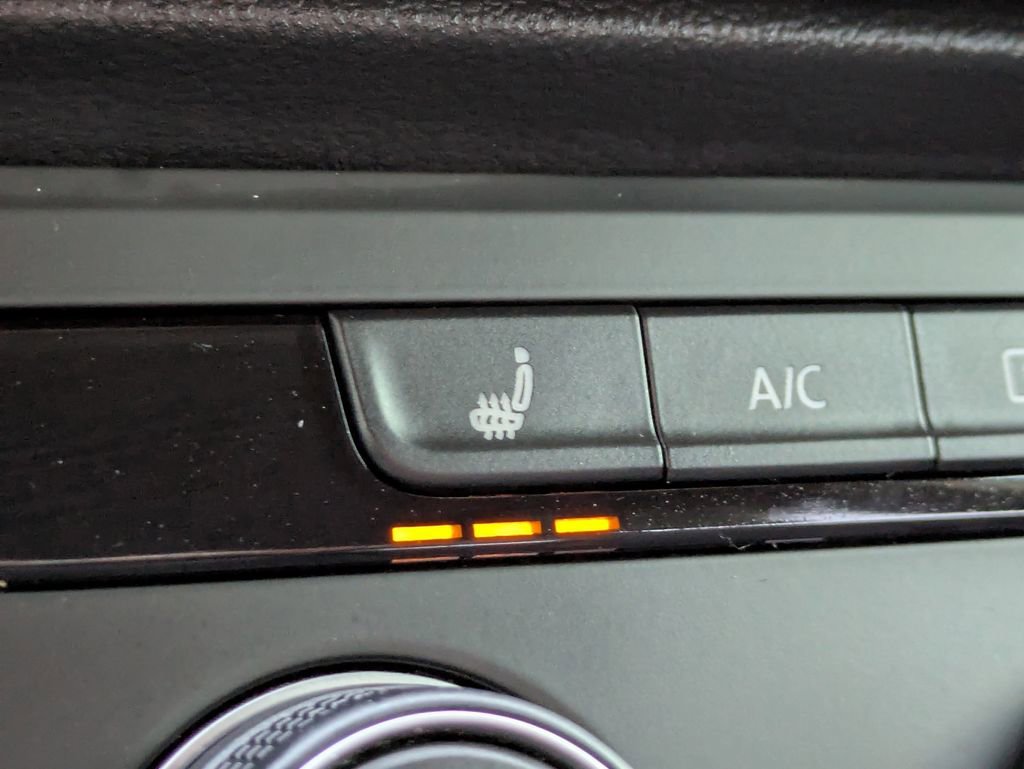 Used 2022 Volkswagen Taos SE image 24