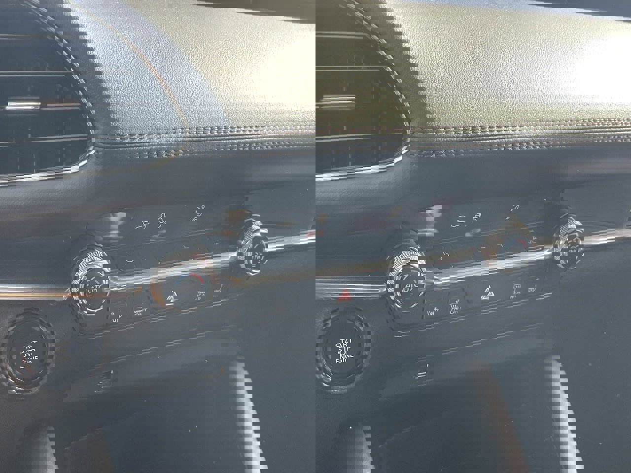 Used 2019 MAZDA MAZDA3 Sedan w/ Premium Package image 8