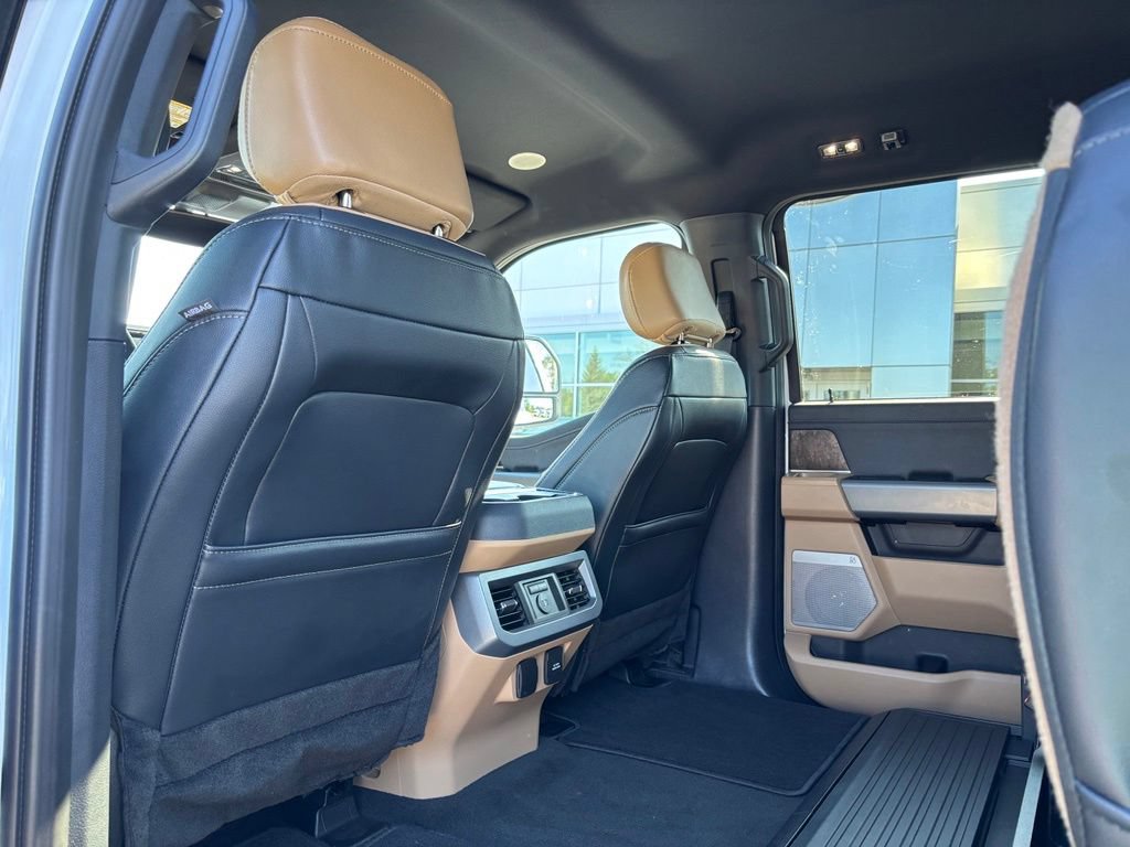 Used 2024 Ford F450 Lariat w/ Lariat Ultimate Package AWD/4WD image 18