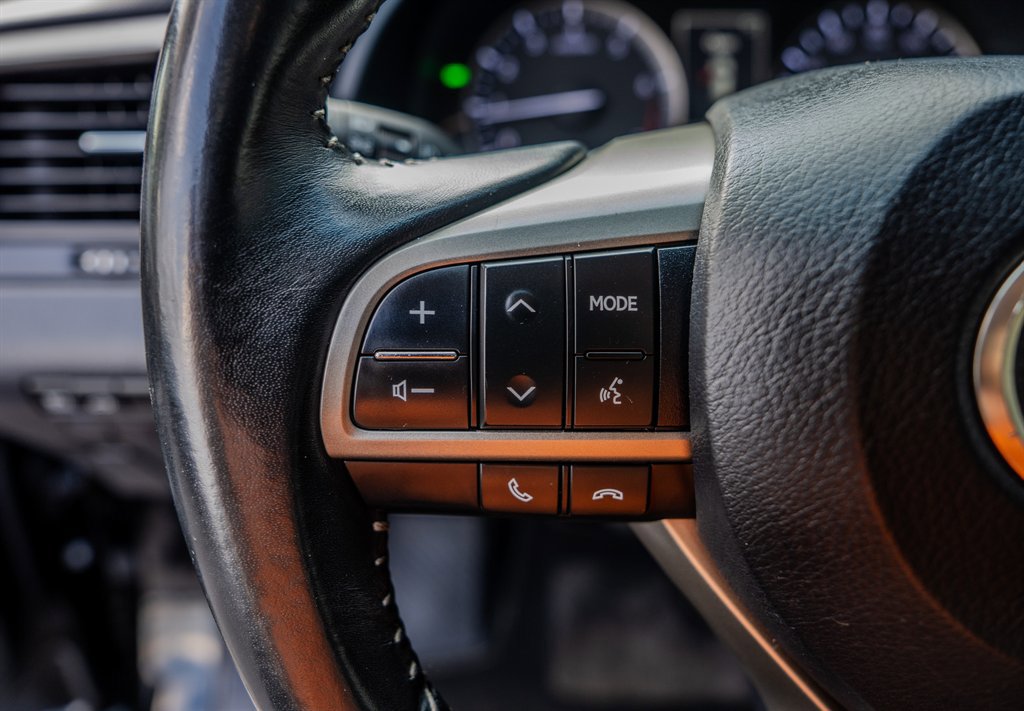 Used 2019 Lexus RX 350 FWD w/ Accessory Package image 16