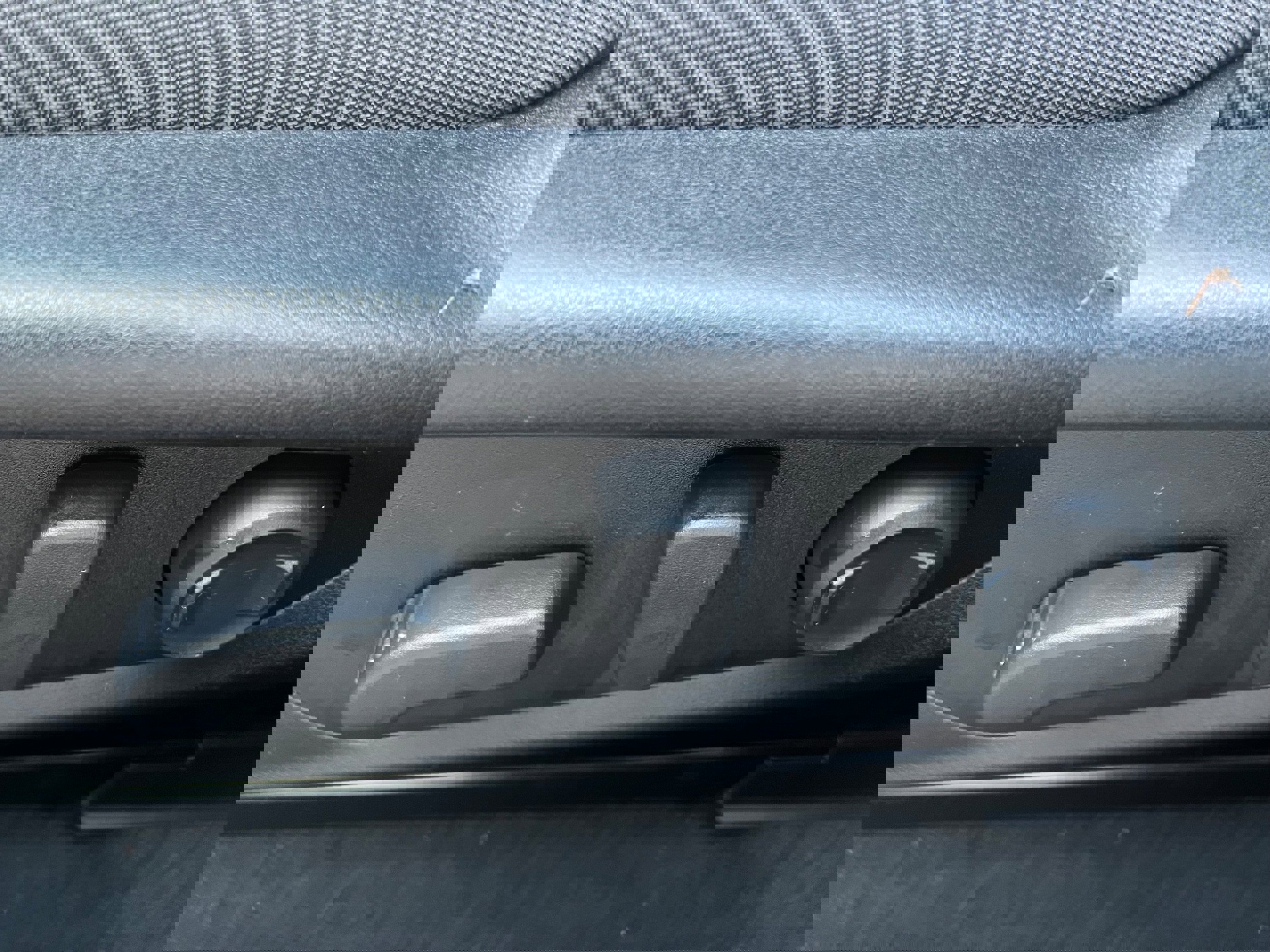 Certified 2025 Subaru Crosstrek 2.0i Premium image 19