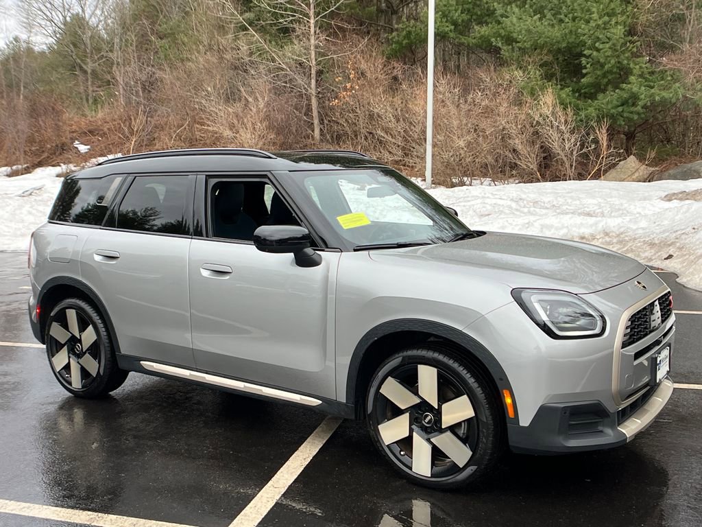 Used 2025 MINI Cooper Countryman S w/ Comfort Package Max image 7