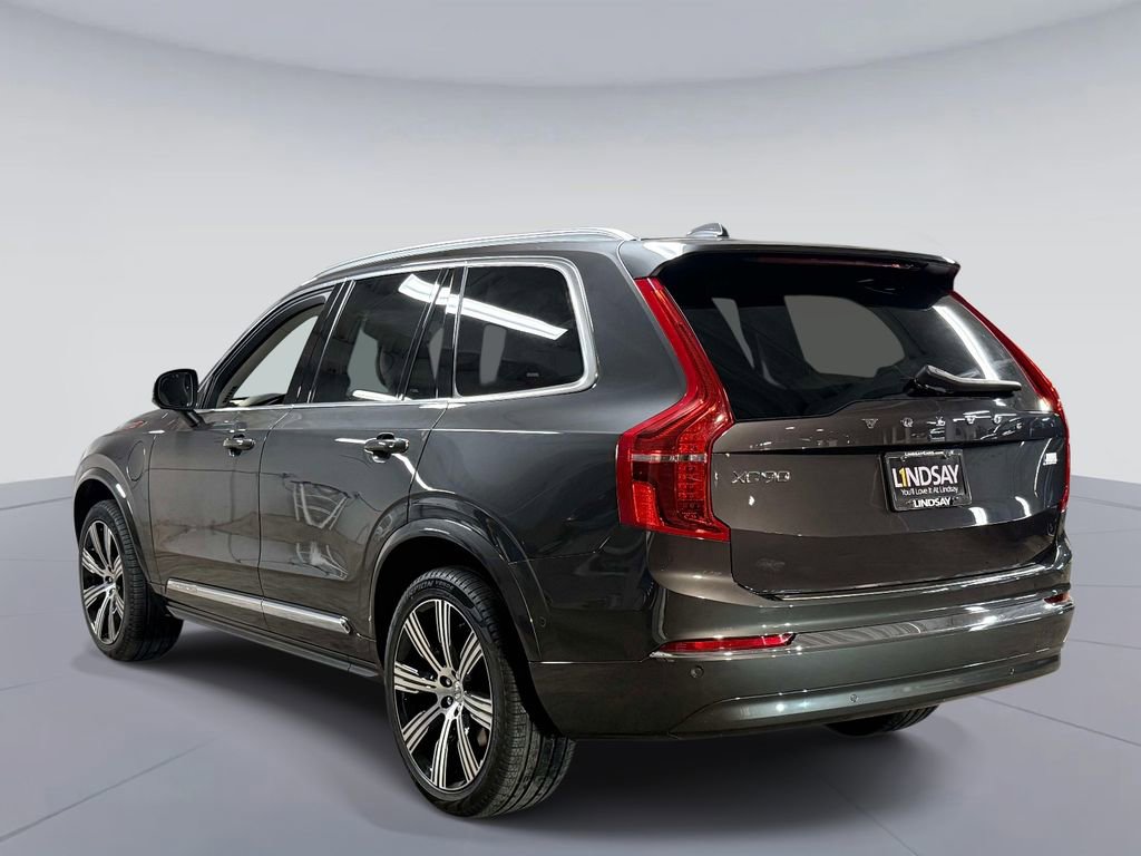 Used 2024 Volvo XC90 T8 Plus w/ Protection Package Premier AWD/4WD image 12