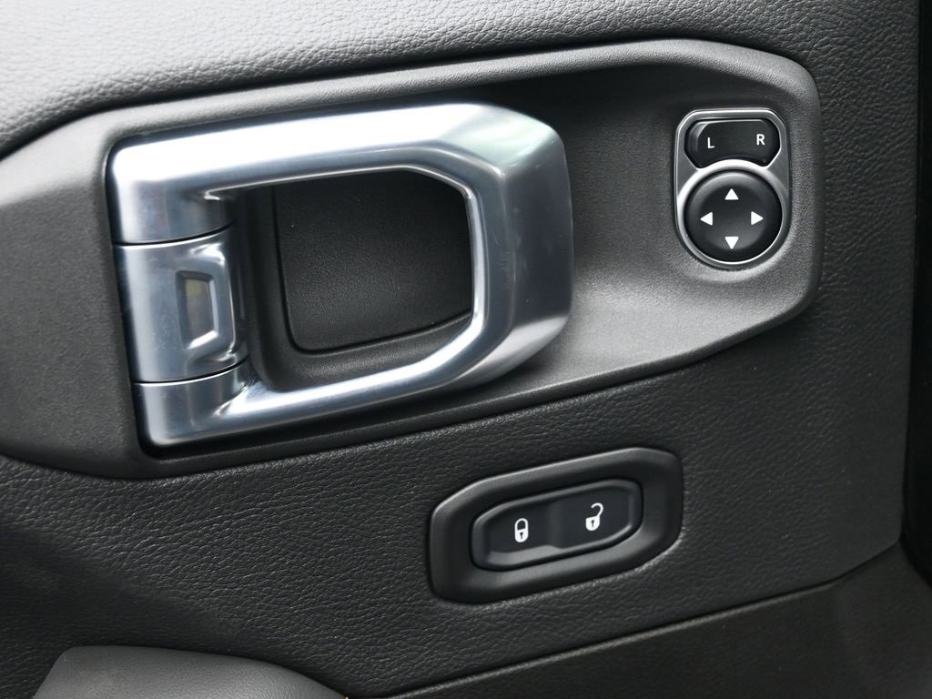 New 2025 Jeep Wrangler Sahara image 10