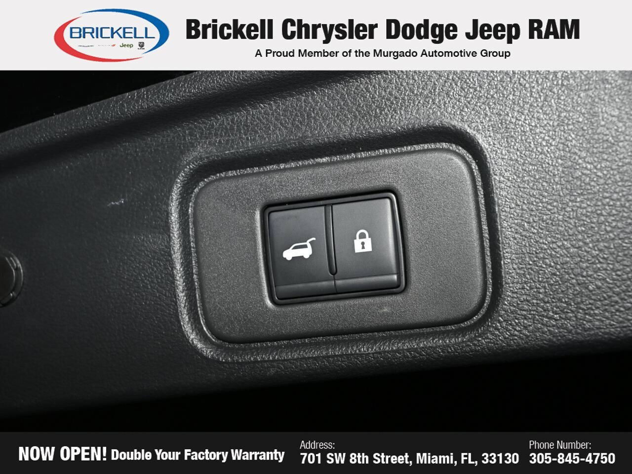Used 2025 Nissan Pathfinder SV FWD image 12