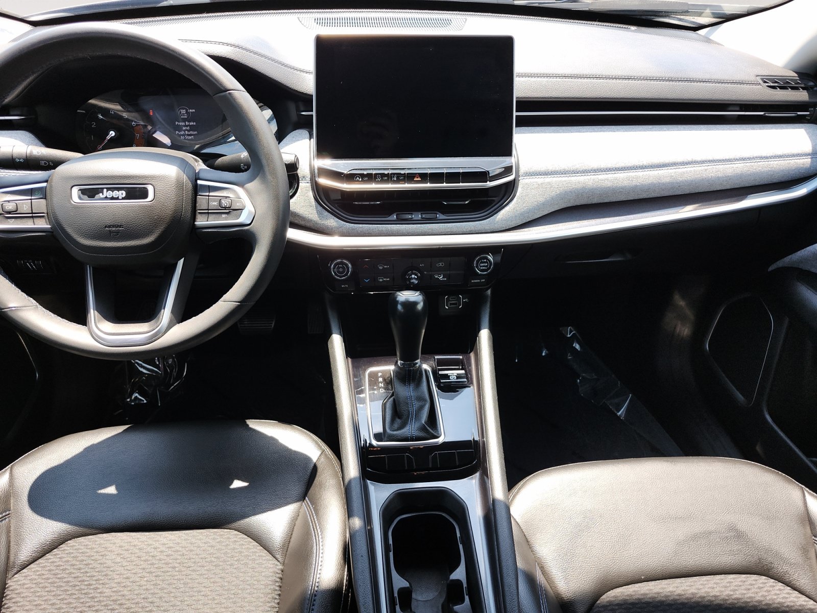 Used 2022 Jeep Compass Latitude FWD image 12